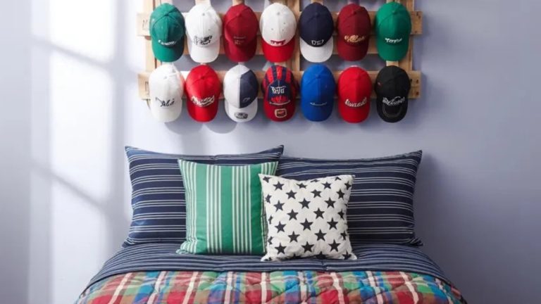 21 Vibrant Hat Storage Ideas