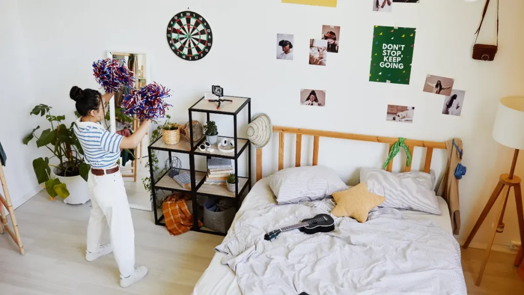 17 Best Small Bedroom Organization Ideas